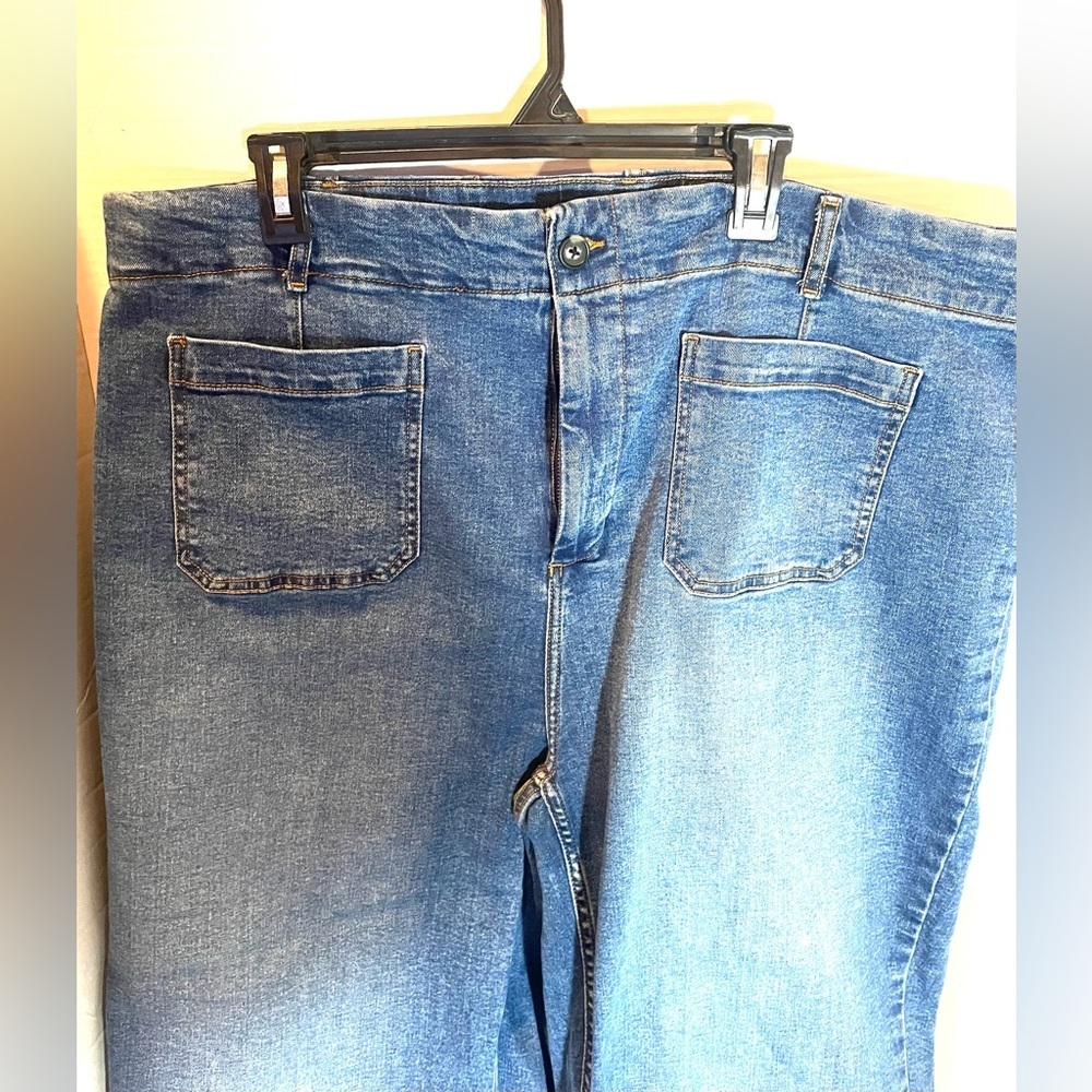 Bagatelle Women’s Plus Size 22W High-Rise Cropped Wide Leg Jeans Medium Wash - Picture 4 of 12